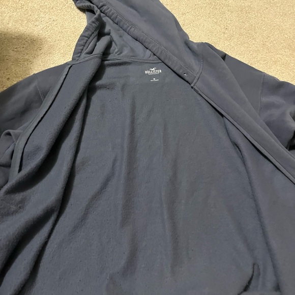 Women’s Hollister zip up - Picture 4 of 4